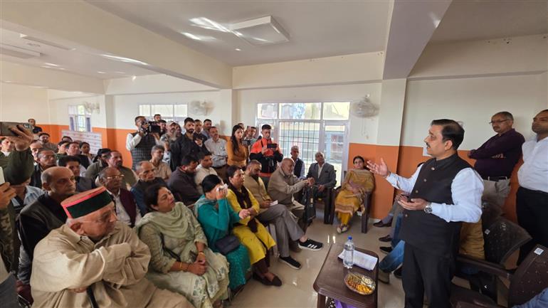 विकास जरूरी, लेकिन लोगों की जान और जिंदगी उससे भी ज्यादा जरूरी; शांति विहार के प्रभावित परिवारों के हितों से नहीं होने देंगे समझौता : सुरेश कश्यप