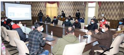 Director Agriculture Kashmir visits Ganderbal