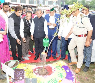 CM dedicates multiple development projects in Solan
