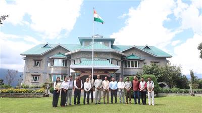 हिमाचल प्रदेश के मीडिया प्रतिनिधिमंडल ने सिक्किम के राज्यपाल से की मुलाकात*